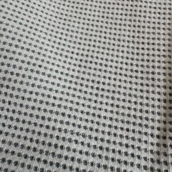 Men’s Light Gray/Cream Lightweight Sweater - Picture 10 of 10